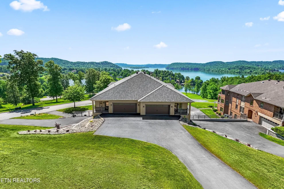 Unit for sale at 2432 Grand View Court, Kingston, TN 37763