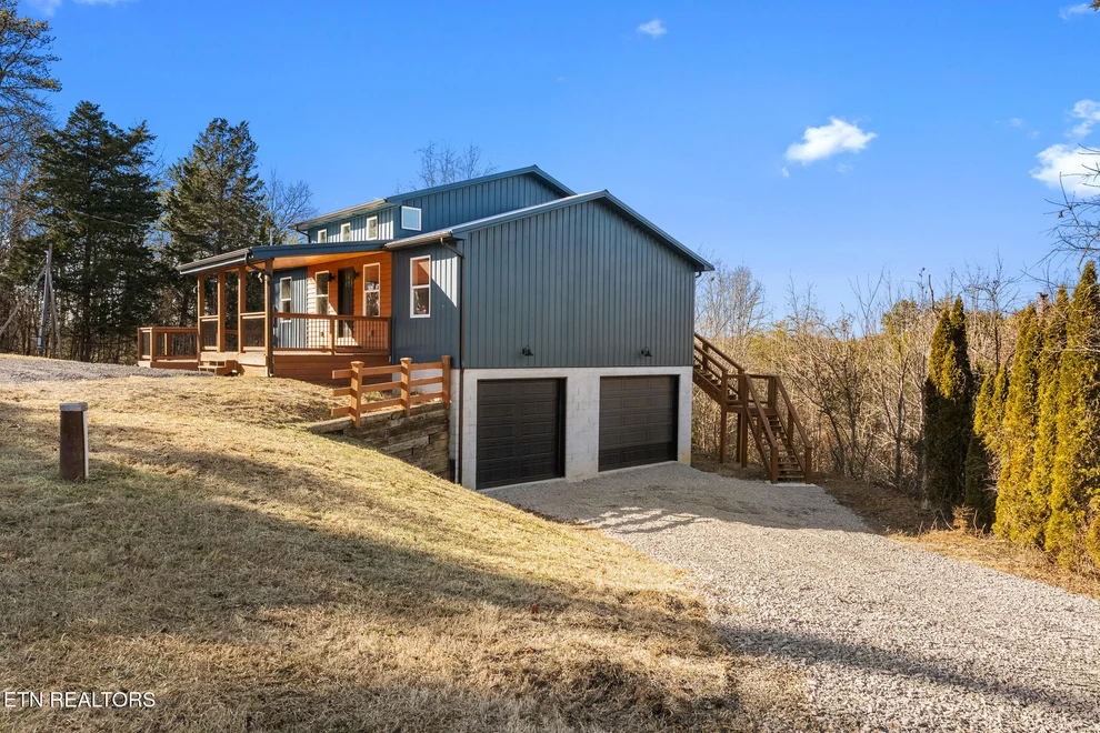 Unit for sale at 982 Smokey Mountain Queen Rd, Sevierville, TN 37876