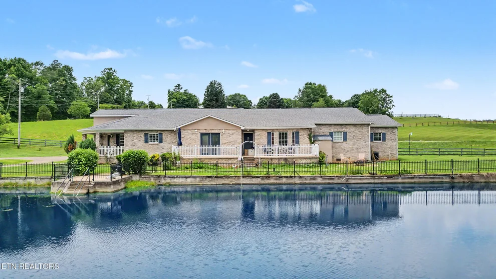 Unit for sale at 1435 Holly Creek Rd, Greeneville, TN 37745