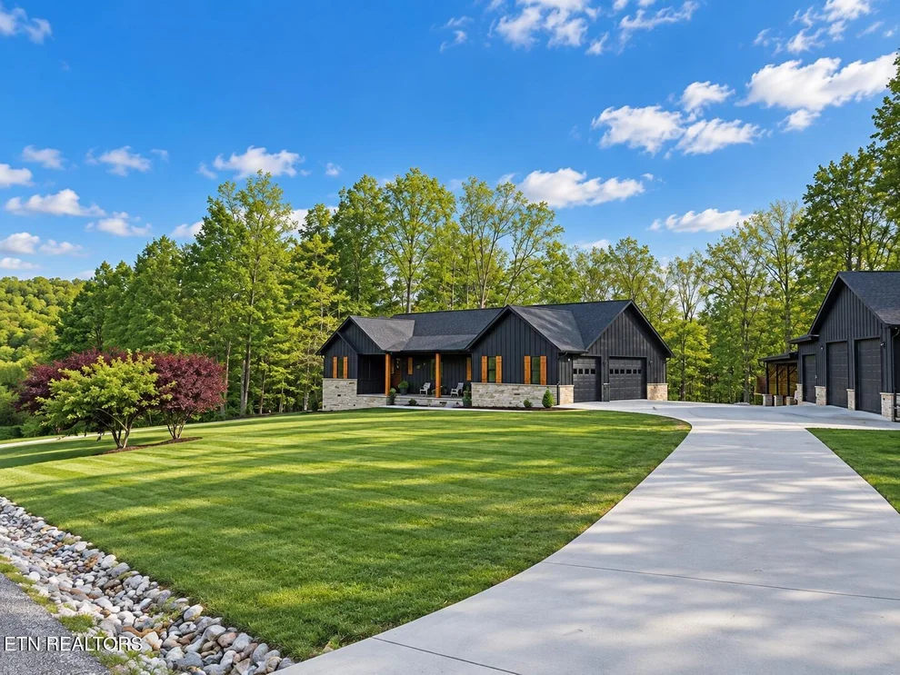 Unit for sale at 248 Emory View Rd, Lancing, TN 37770