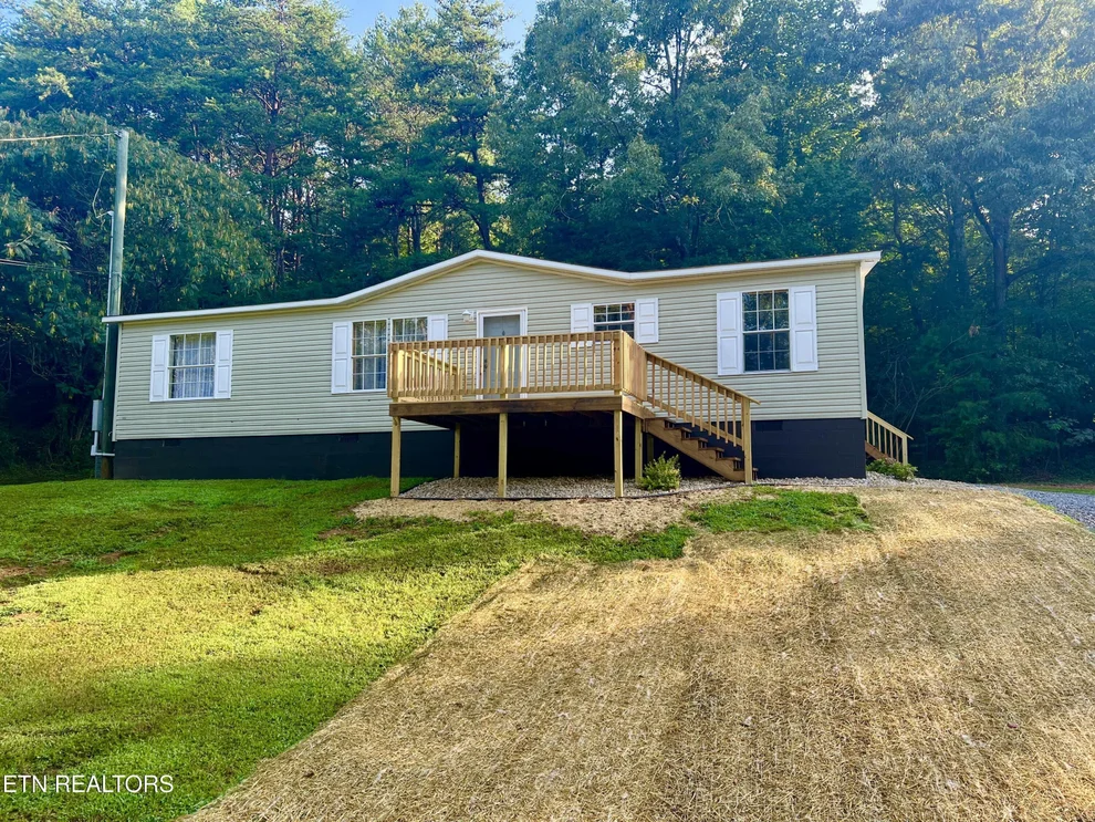 Unit for sale at 126 Sheppard Rd, Sweetwater, TN 37874