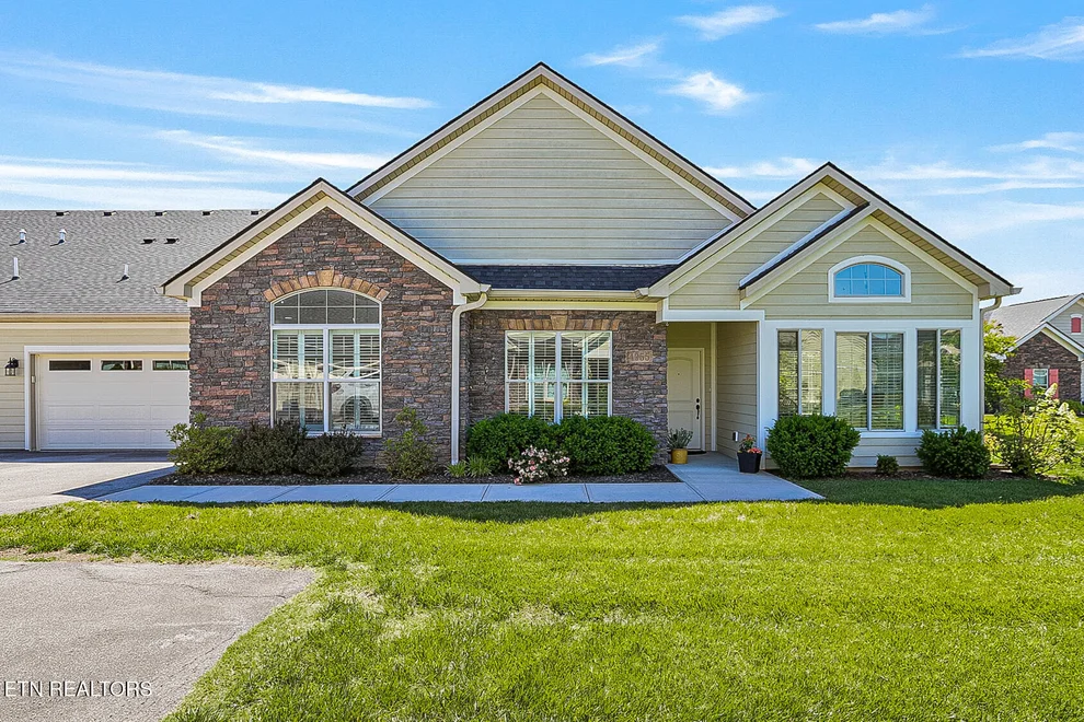 Unit for sale at 4955 Willow Bluff Circle, Knoxville, TN 37914