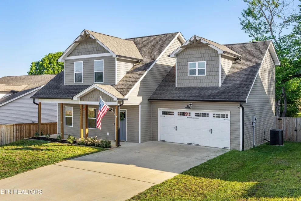 Unit for sale at 8027 SW Cobblestone Drive, Cleveland, TN 37311