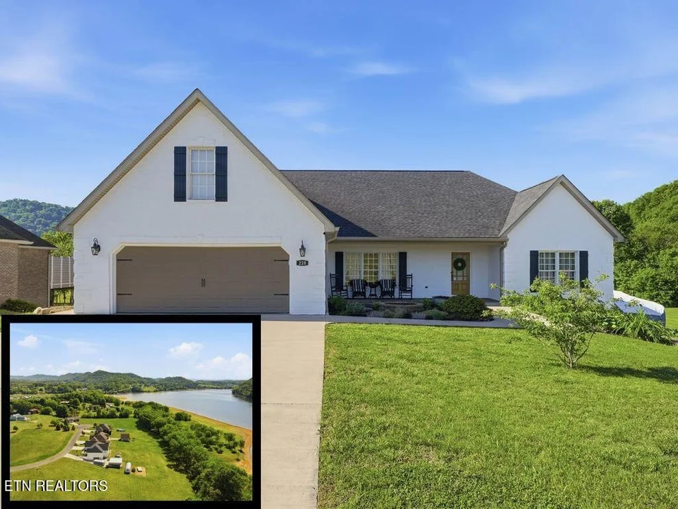Unit for sale at 220 Misty View Circle, Rogersville, TN 37857
