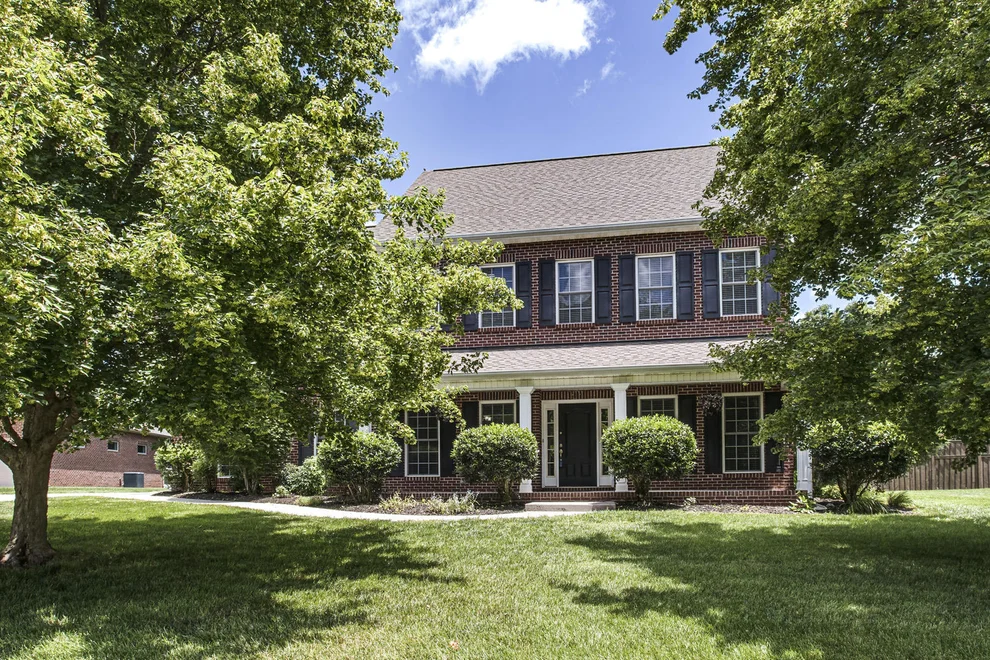 Unit for sale at 300 Yellowstone Lane, Lenoir City, TN 37771