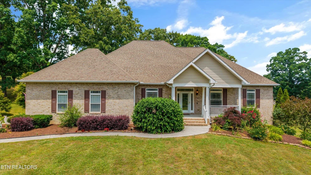 Unit for sale at 1697 Davis Ferry Rd, Loudon, TN 37774