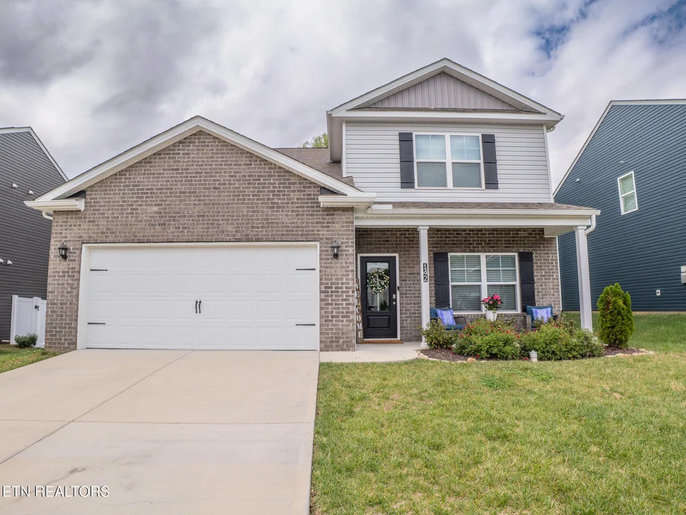 Unit for sale at 142 Thistle Drive, Bluff City, TN 37618