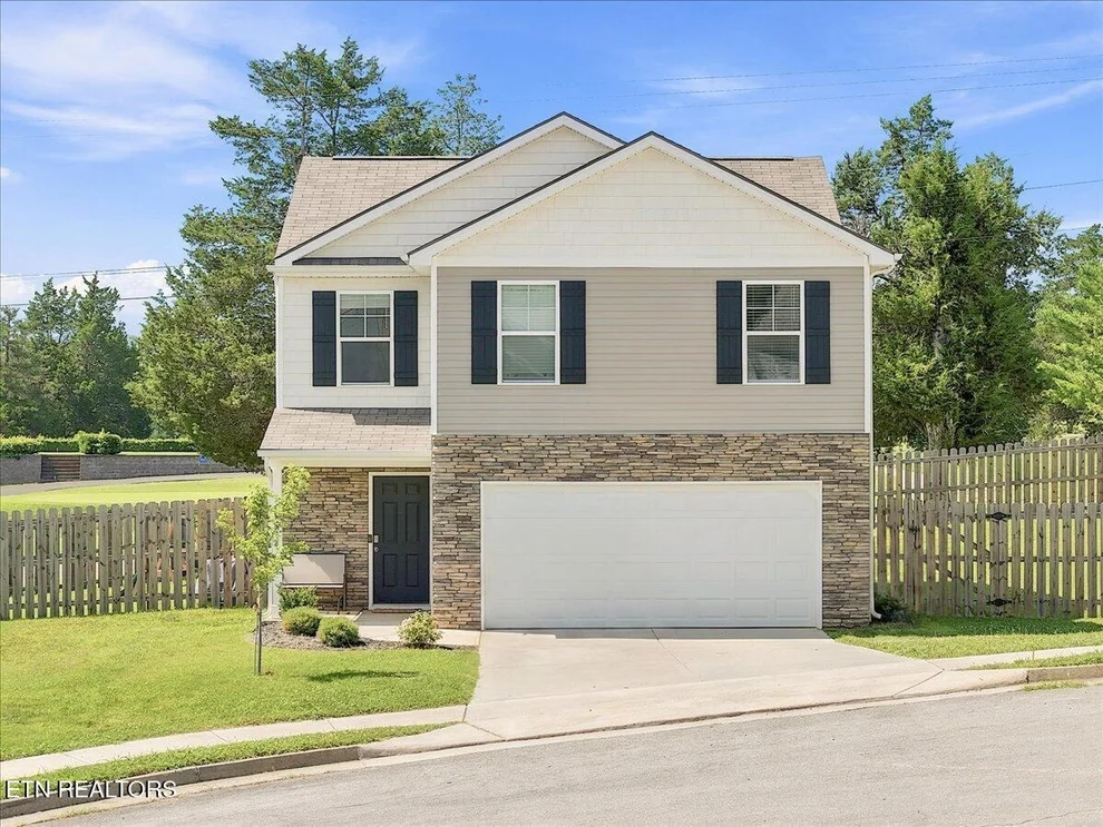 Unit for sale at 1066 Green Way Drive, Morristown, TN 37813