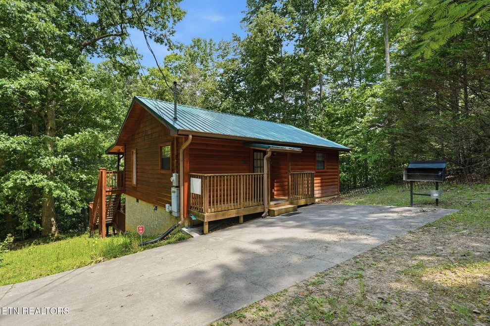 Unit for sale at 2230 Cove Creek Drive, Sevierville, TN 37862