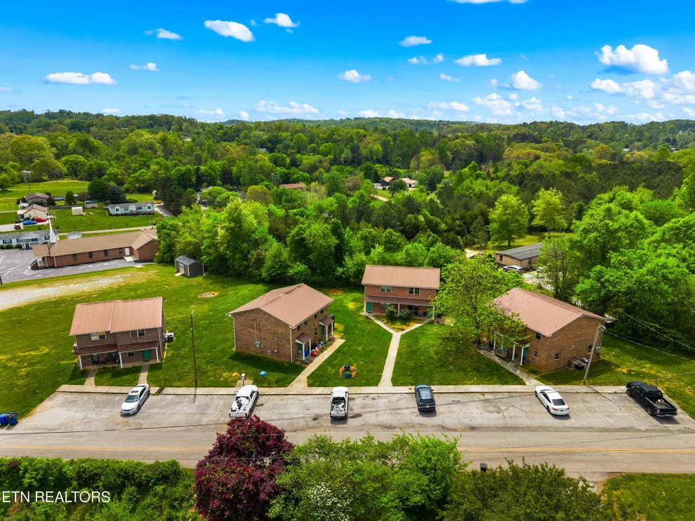 Unit for sale at 3229 Blue Springs Rd, Strawberry Plains, TN 37871