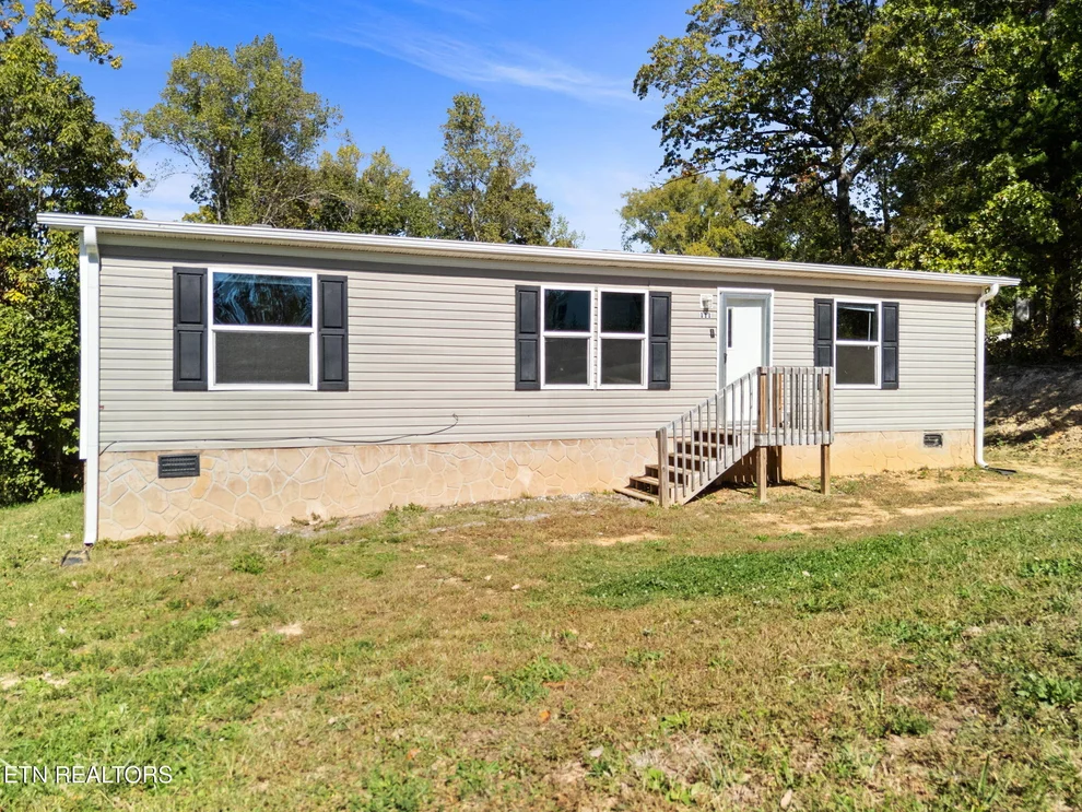 Unit for sale at 111 Grey Dove Lane, Powell, TN 37849