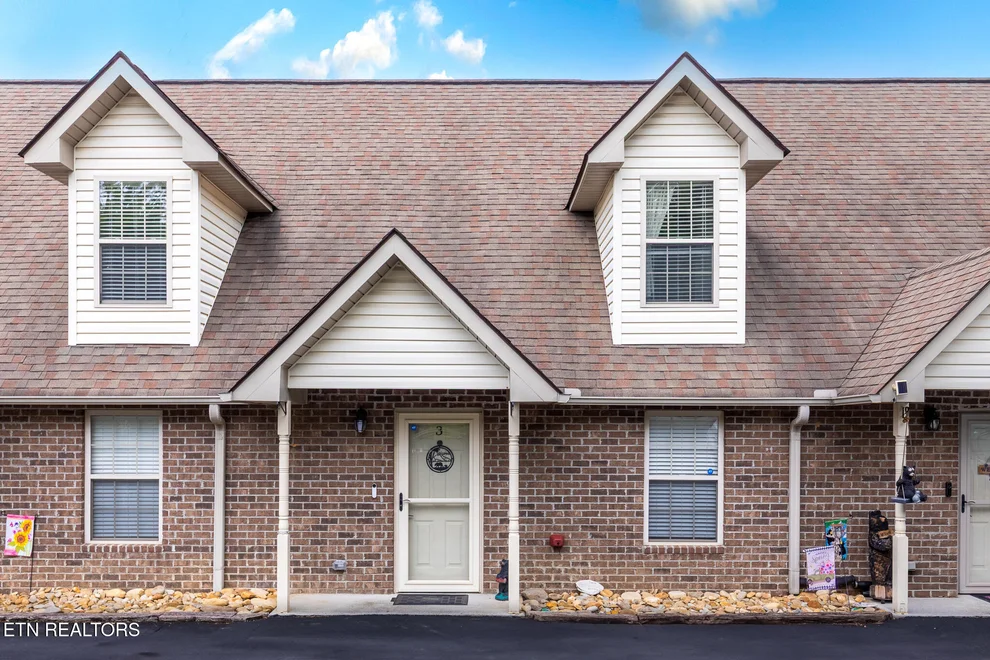 Photo of 3347 Frontier View Drive, Sevierville, TN 37876
