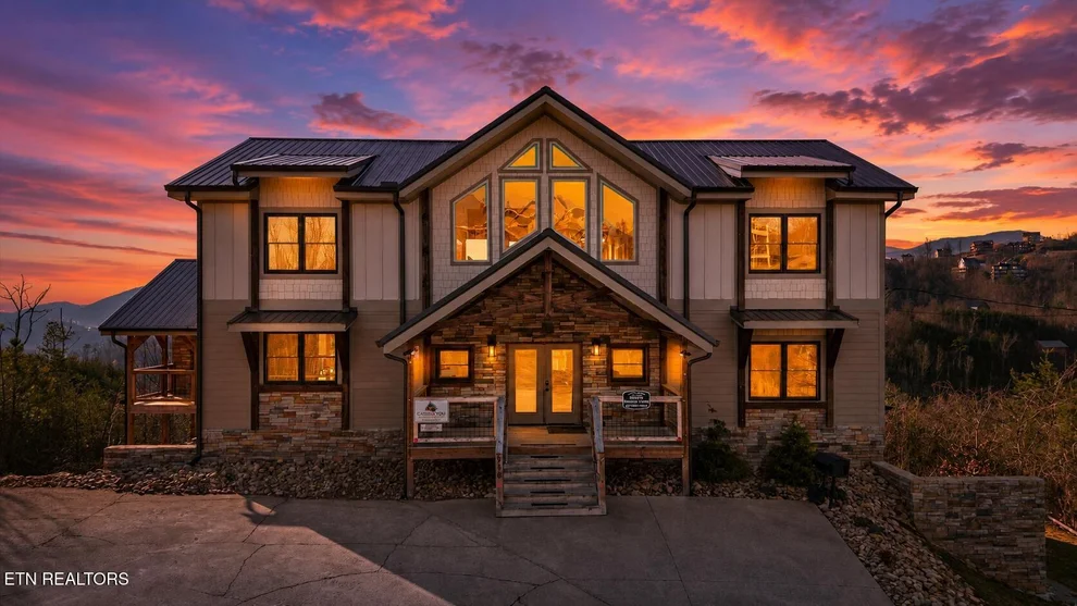 Unit for sale at 986 Chestnut Drive, Gatlinburg, TN 37738