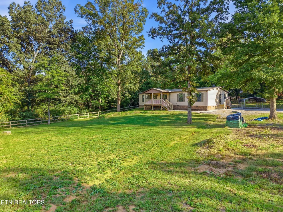 Unit for sale at 938 Mountain View St, Pigeon Forge, TN 37863