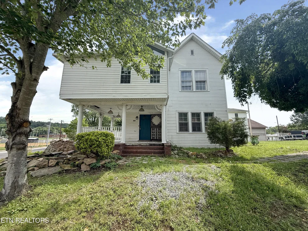 Unit for sale at 406 Church Ave, Rocky Top, TN 37769