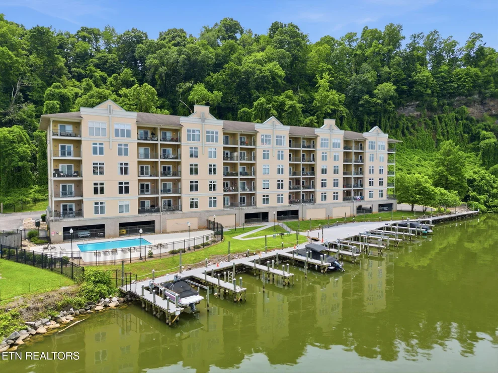 Unit for sale at 3001 River Towne Way, Knoxville, TN 37920