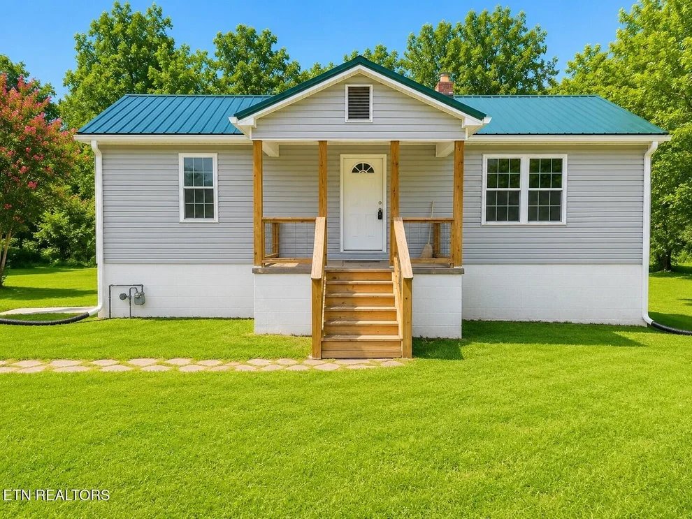 Unit for sale at 2130 Ruritan Rd, Harriman, TN 37748