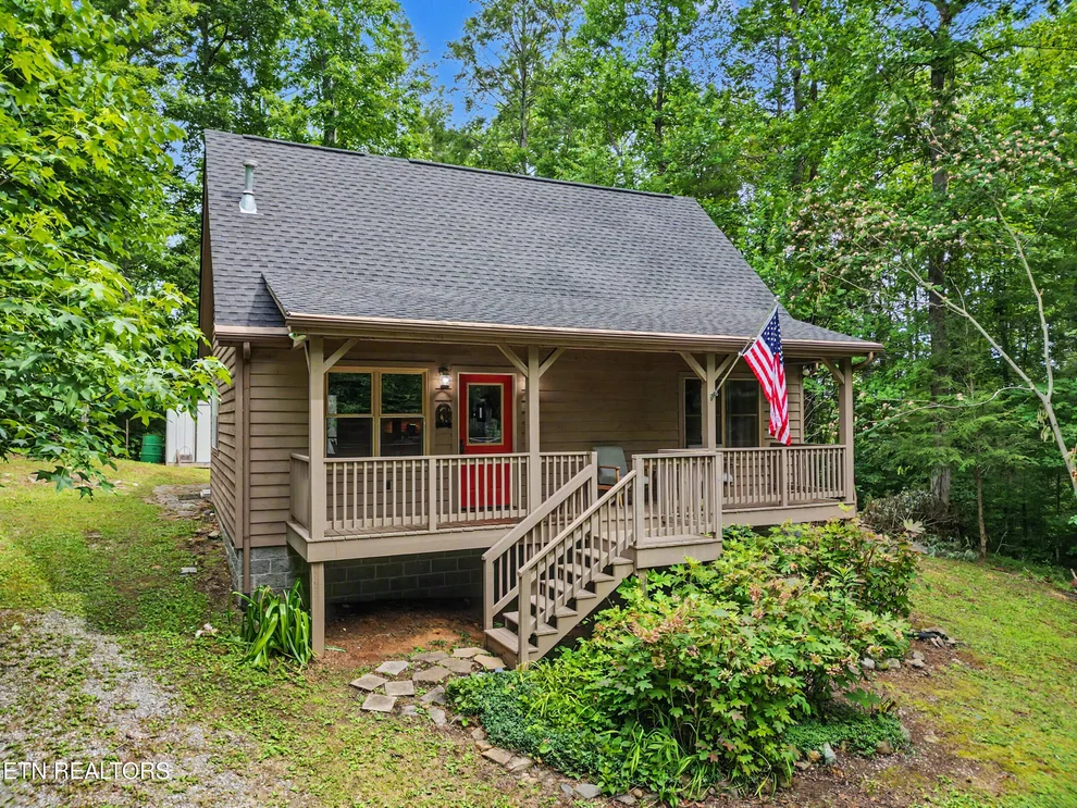 Unit for sale at 1006 Dry Valley Rd, Townsend, TN 37882
