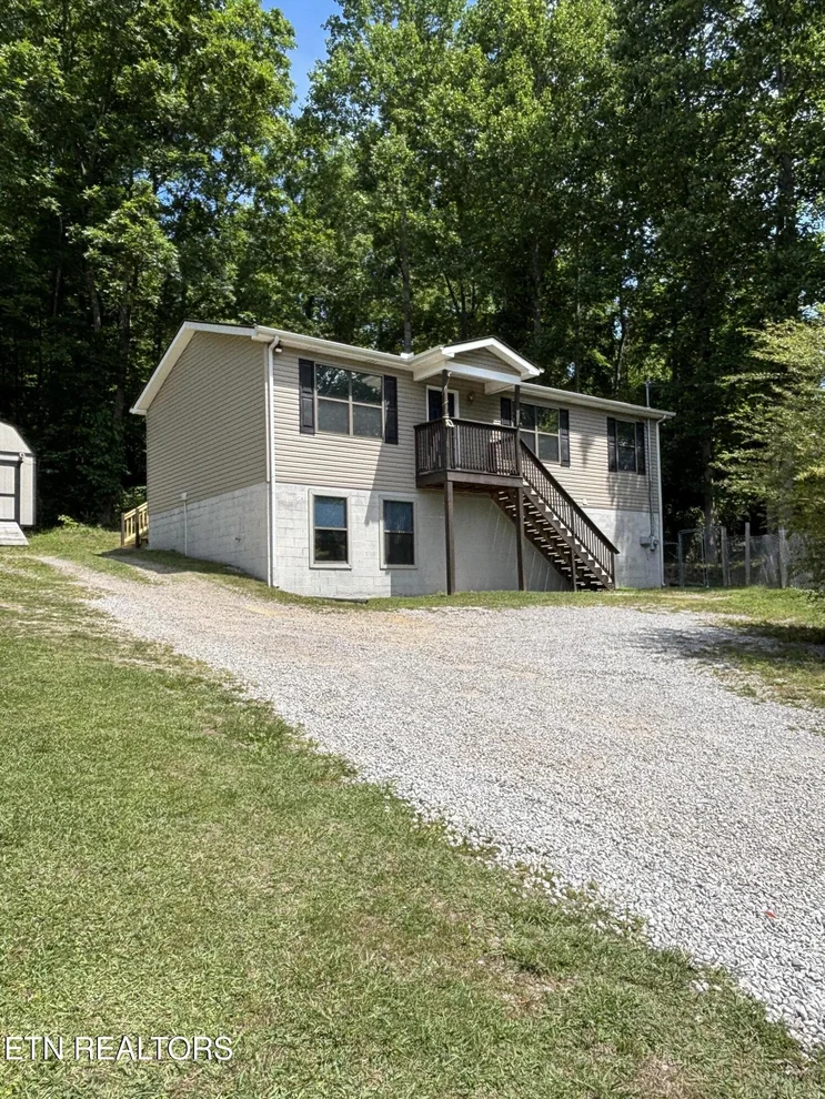 Unit for sale at 9851 Heiskell Rd, Heiskell, TN 37754