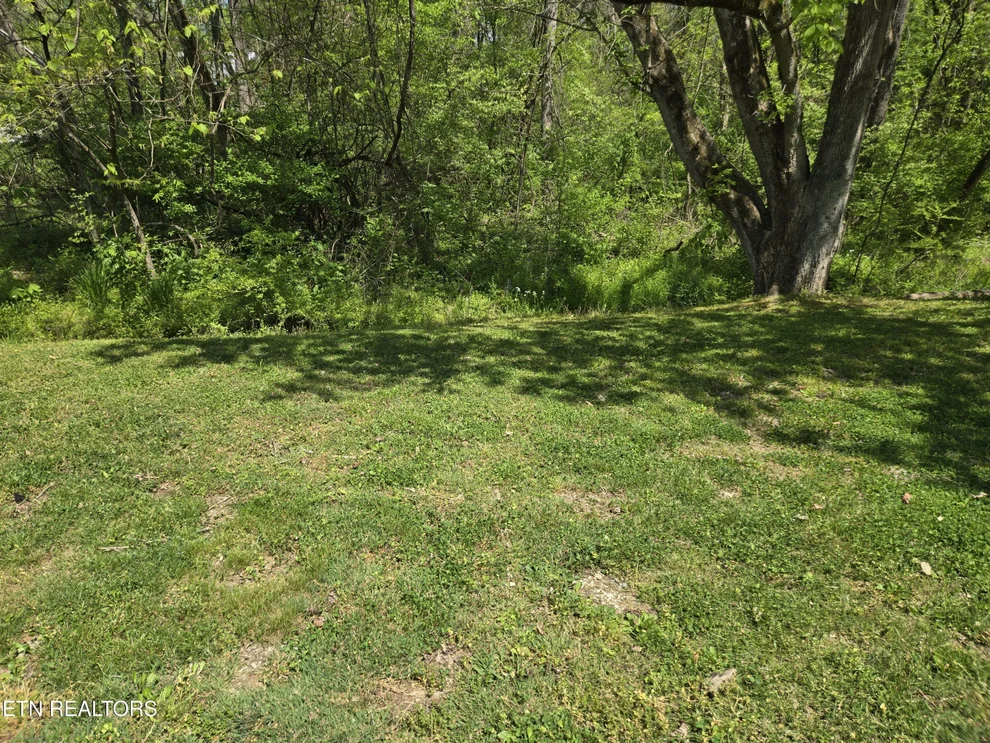 Unit for sale at 564 Keylon Drive, Harriman, TN 37748