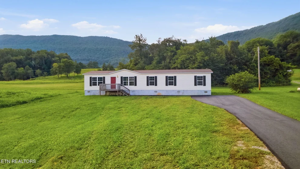 Unit for sale at 233 Orange Lane, Speedwell, TN 37870