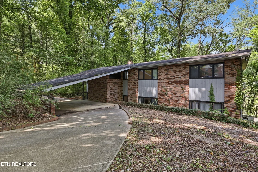 Unit for sale at 114 Balboa Circle, Oak Ridge, TN 37830