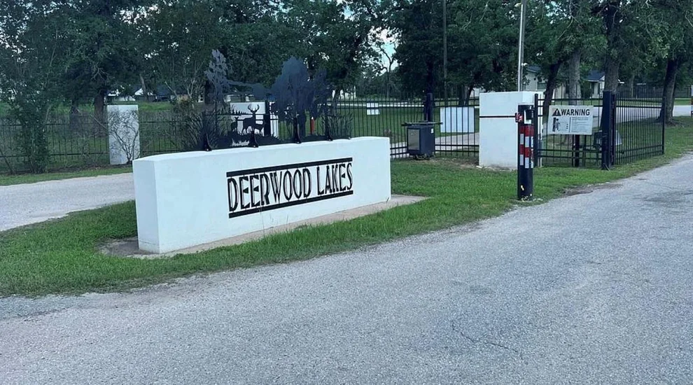 Unit for sale at 26642 Red Oak DR, Hempstead, TX 77445