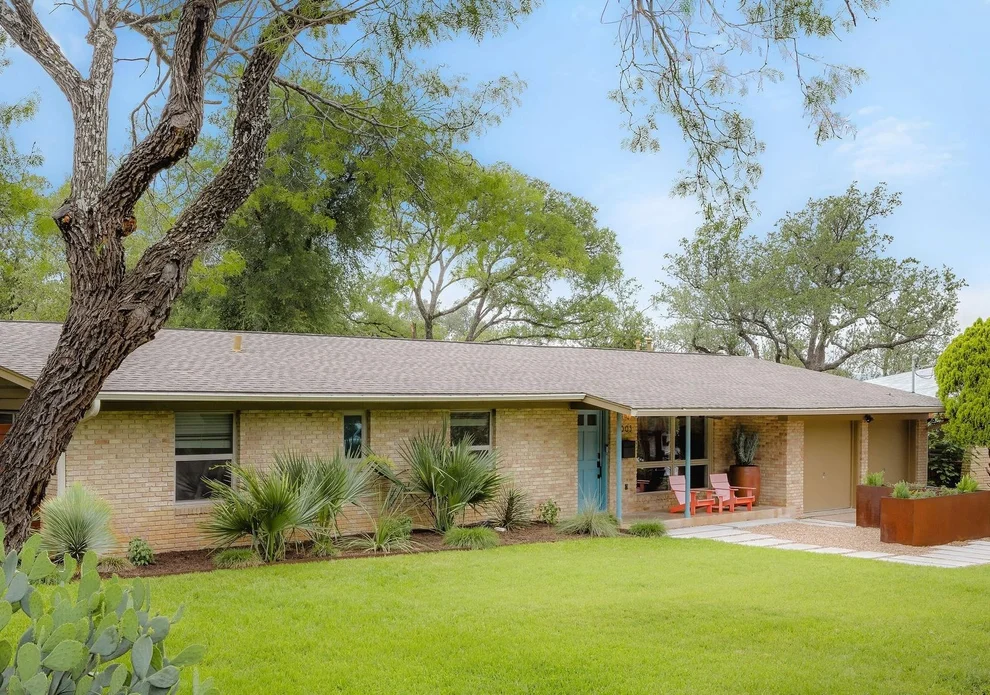 Unit for sale at 2003 Dexter ST, Austin, TX 78704