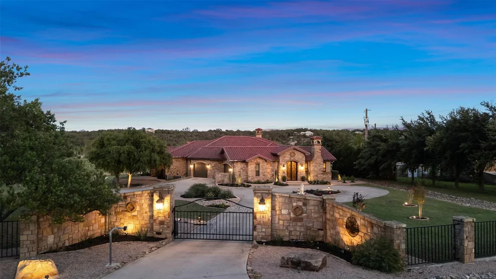 Unit for sale at 481 Chimney Cove DR, Marble Falls, TX 78654