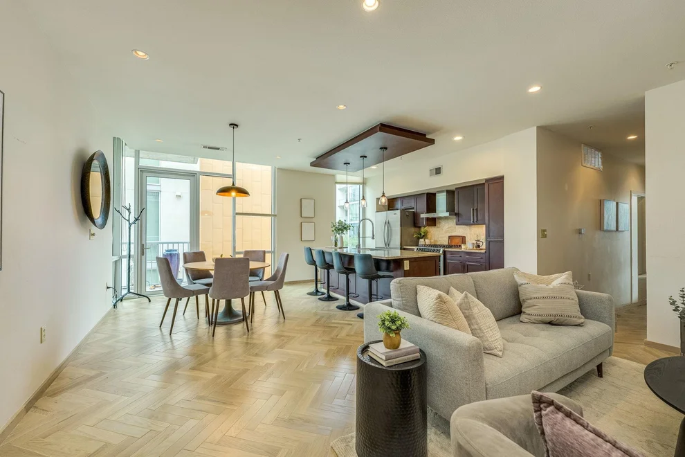 Unit for sale at 1600 Barton Springs RD, Austin, TX 78704