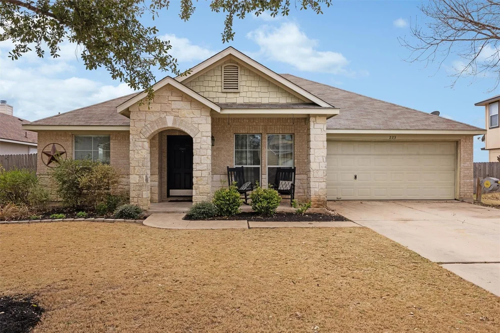 Unit for sale at 223 Hyltin ST, Hutto, TX 78634