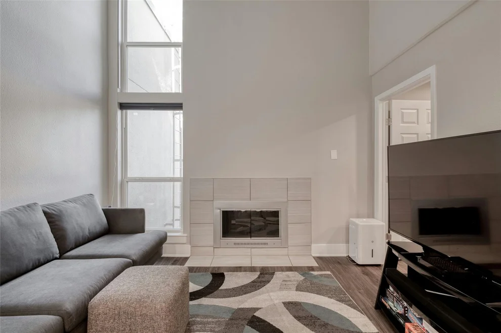 Unit for sale at 935 La Posada DR, Austin, TX 78752