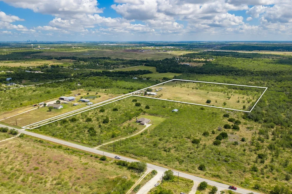 Unit for sale at 8804 Williamson RD, Kyle, TX 78640
