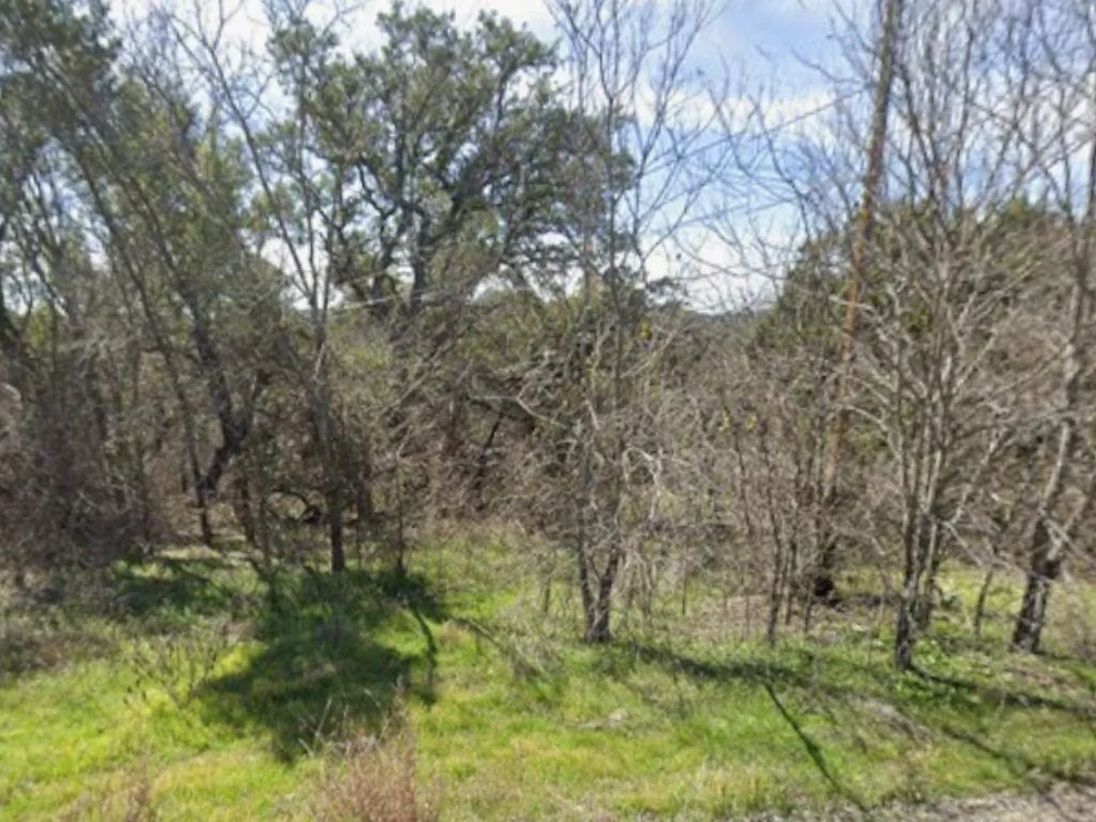 Unit for sale at 18501 E Lakeview DR, Jonestown, TX 78645