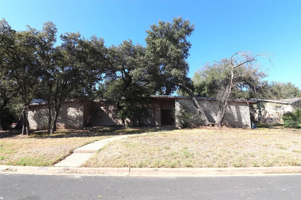 Unit for sale at 3802 Rockledge DR, Austin, TX 78731