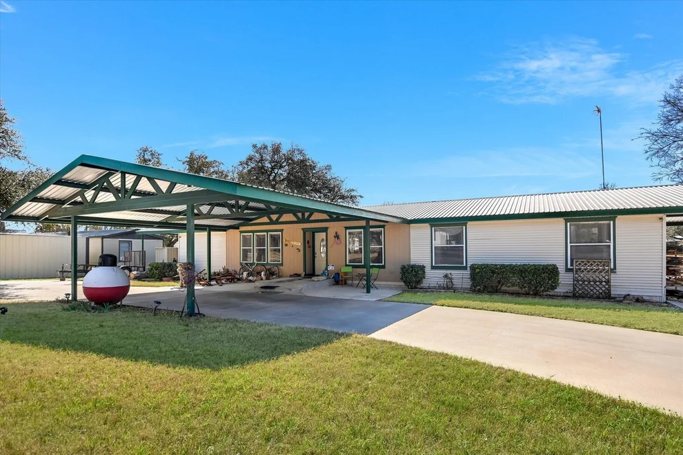 Unit for sale at 100 Highline Cutoff, Kingsland, TX 78639