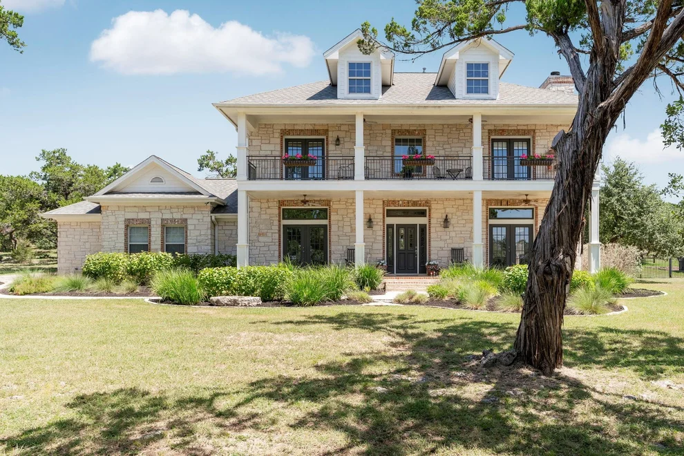 Unit for sale at 2442 La Ventana PKWY, Driftwood, TX 78619