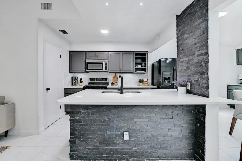 Unit for sale at 7007 Carwill DR, Austin, TX 78724