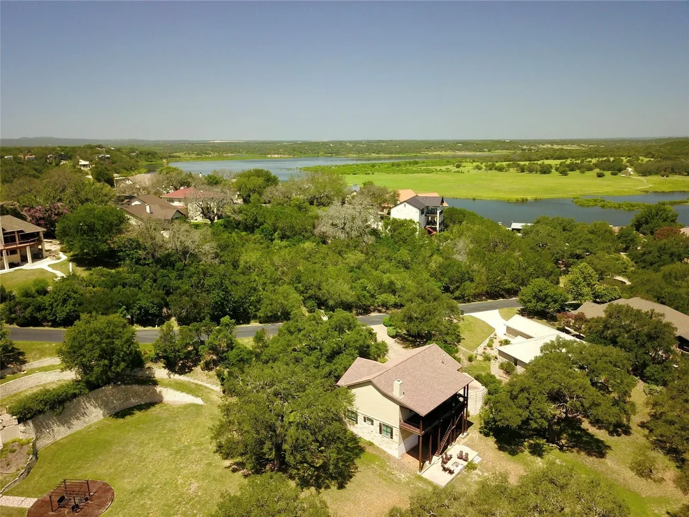 Unit for sale at 300 Harbor DR, Spicewood, TX 78669
