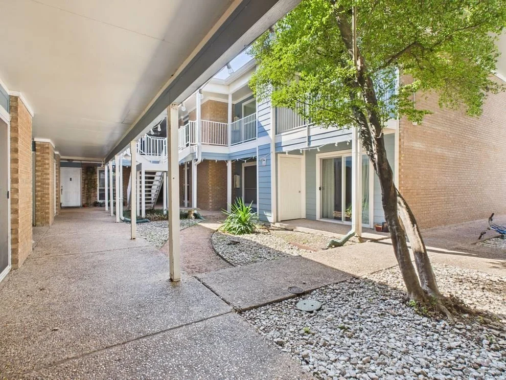 Unit for sale at 400 W 35th ST, Austin, TX 78705