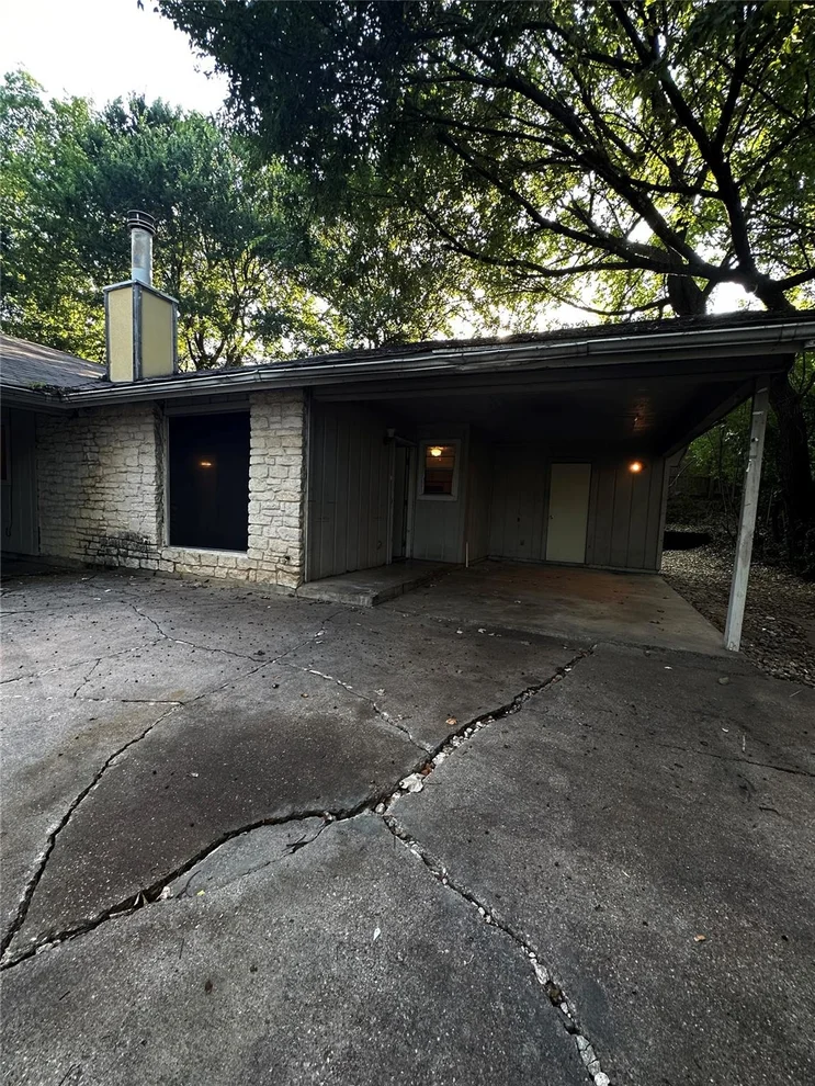 Unit for sale at 4302 Scottsdale RD, Austin, TX 78721