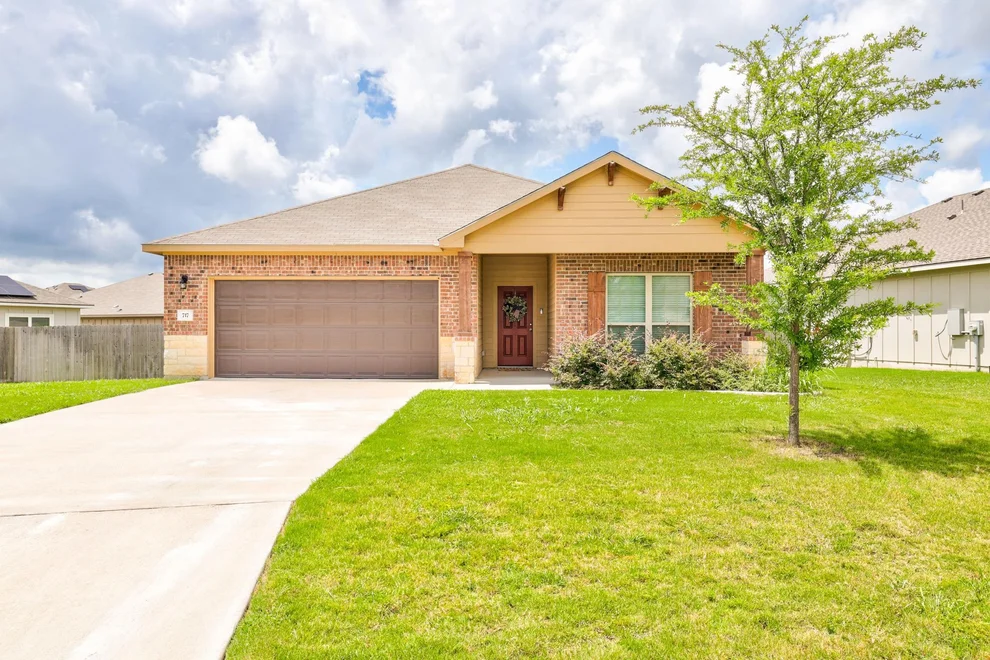 Unit for sale at 717 Friars Tuck DR, Temple, TX 76502
