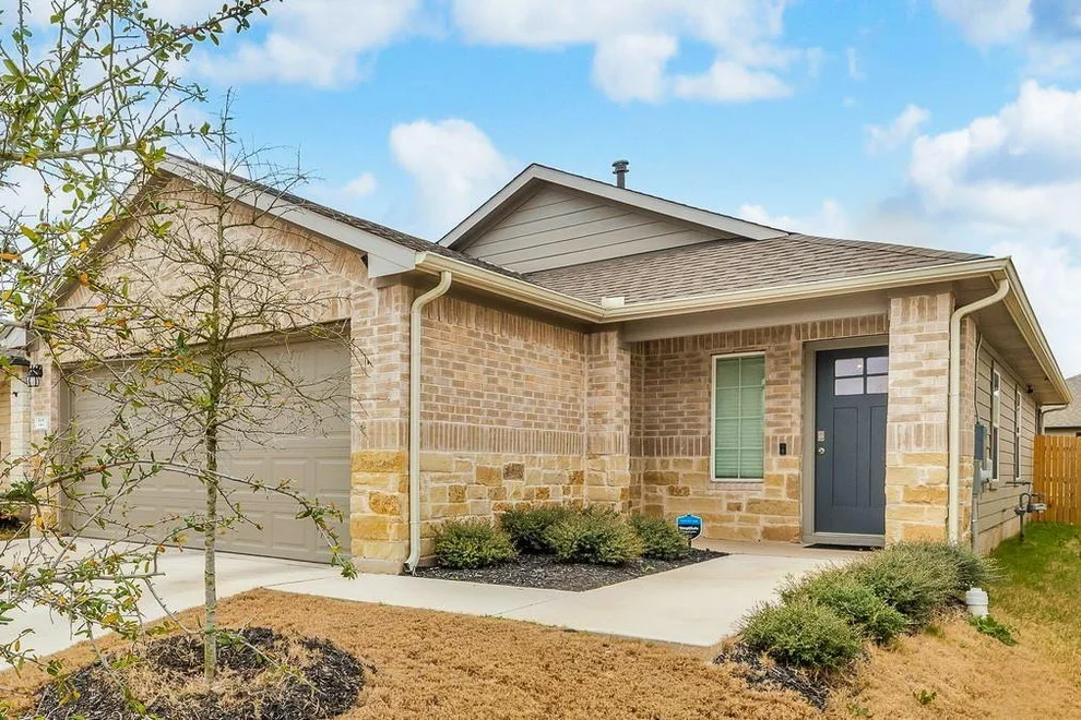 Unit for sale at 727 Shallowford PL, Bastrop, TX 78602