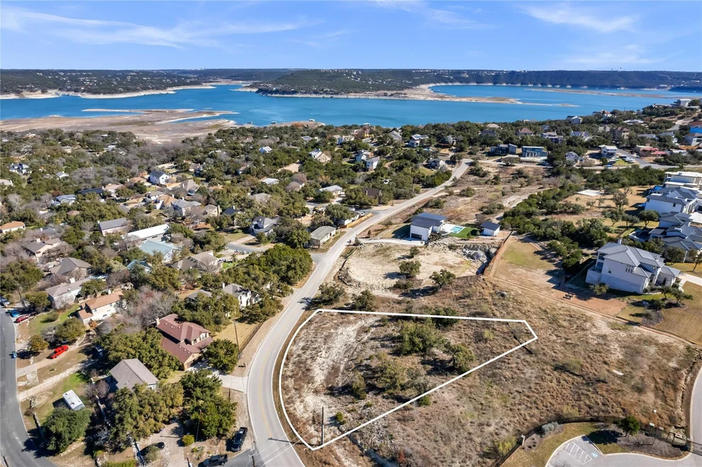 Unit for sale at 5001 Weletka DR, Austin, TX 78734