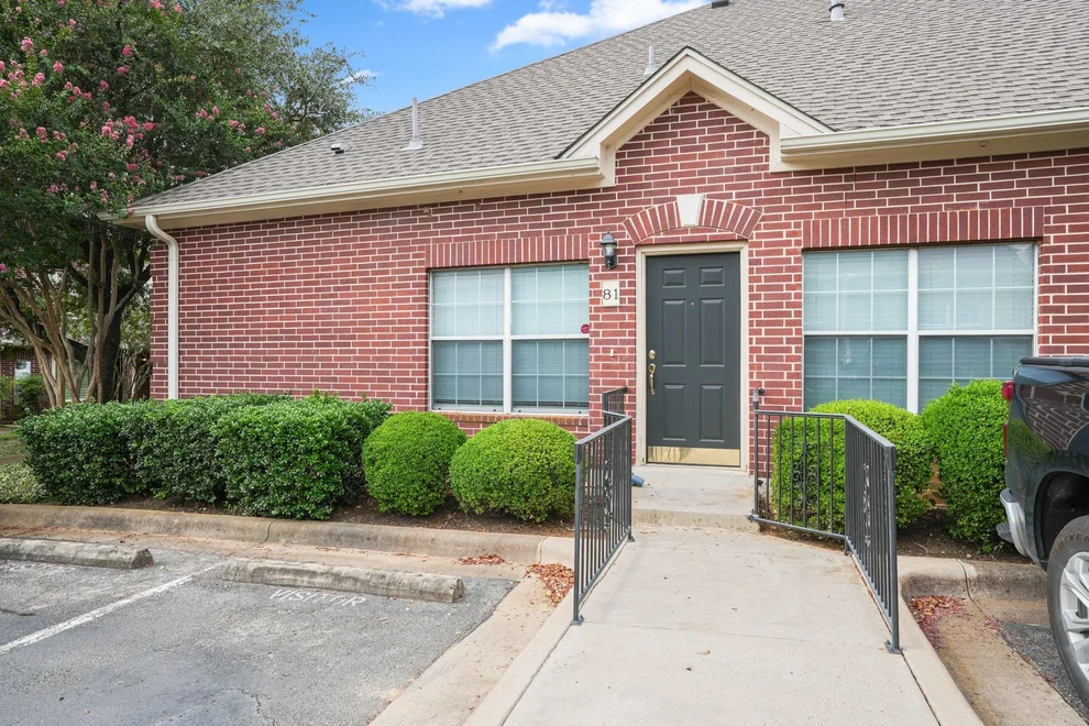 5515 Davis Lane