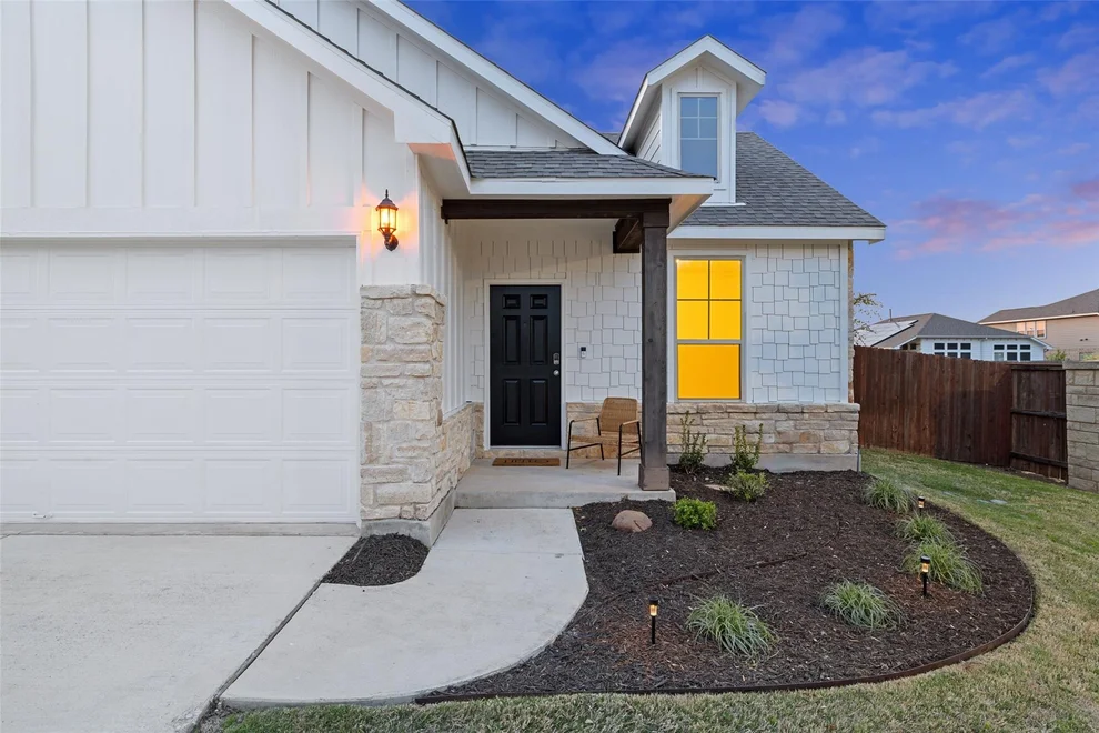 Unit for sale at 400 Perryville LOOP, Liberty Hill, TX 78642