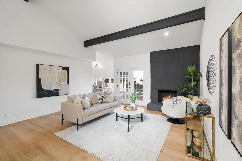 Unit for sale at 7261 Coronado CIR, Austin, TX 78752
