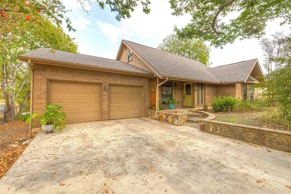 Unit for sale at 114 Algarita ST, San Marcos, TX 78666