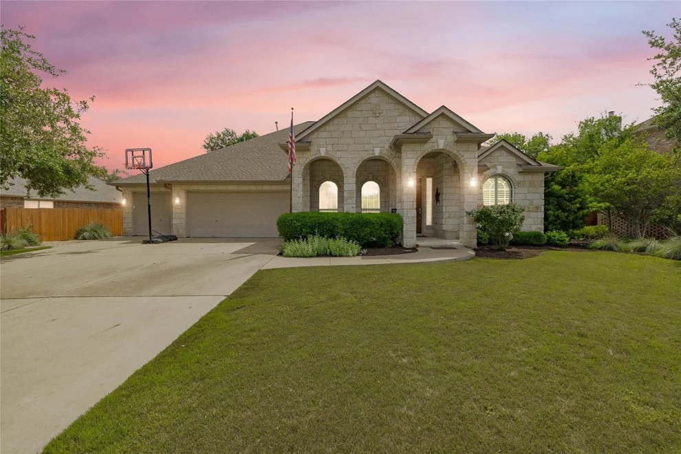 Unit for sale at 3705 Lagoona DR, Round Rock, TX 78681