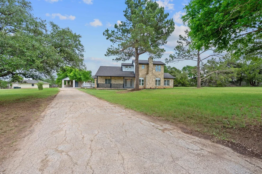 Unit for sale at 300 Fawn LN, Georgetown, TX 78628